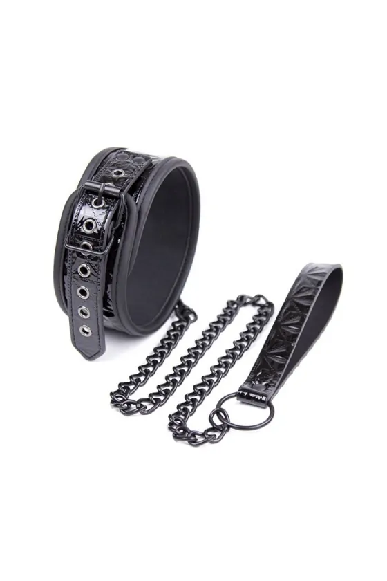 BLACK BONDAGE COLLAR AND LEASH
